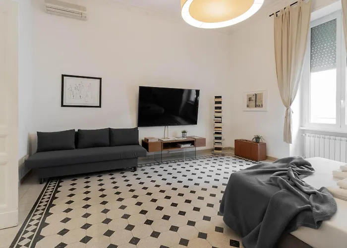 Luxury Spagna * רומא